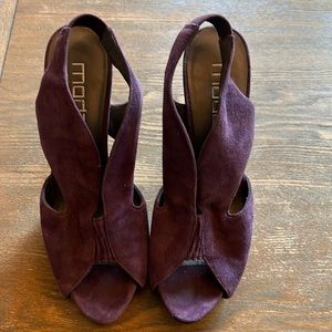 Moda Spana suede purple platform 4 1/2” heels
